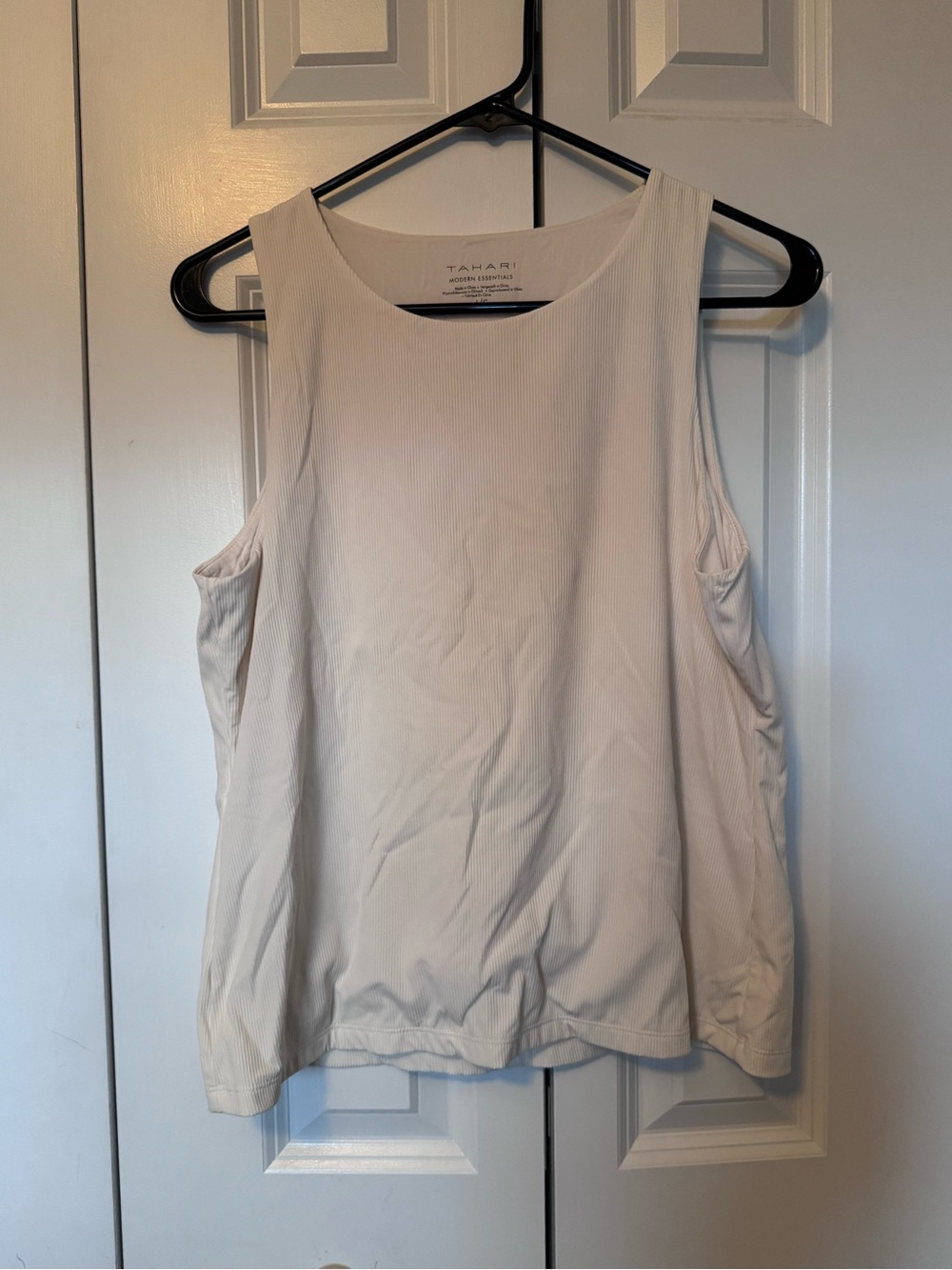 Tahari Cream Ribbed Sleeveless Tank Top